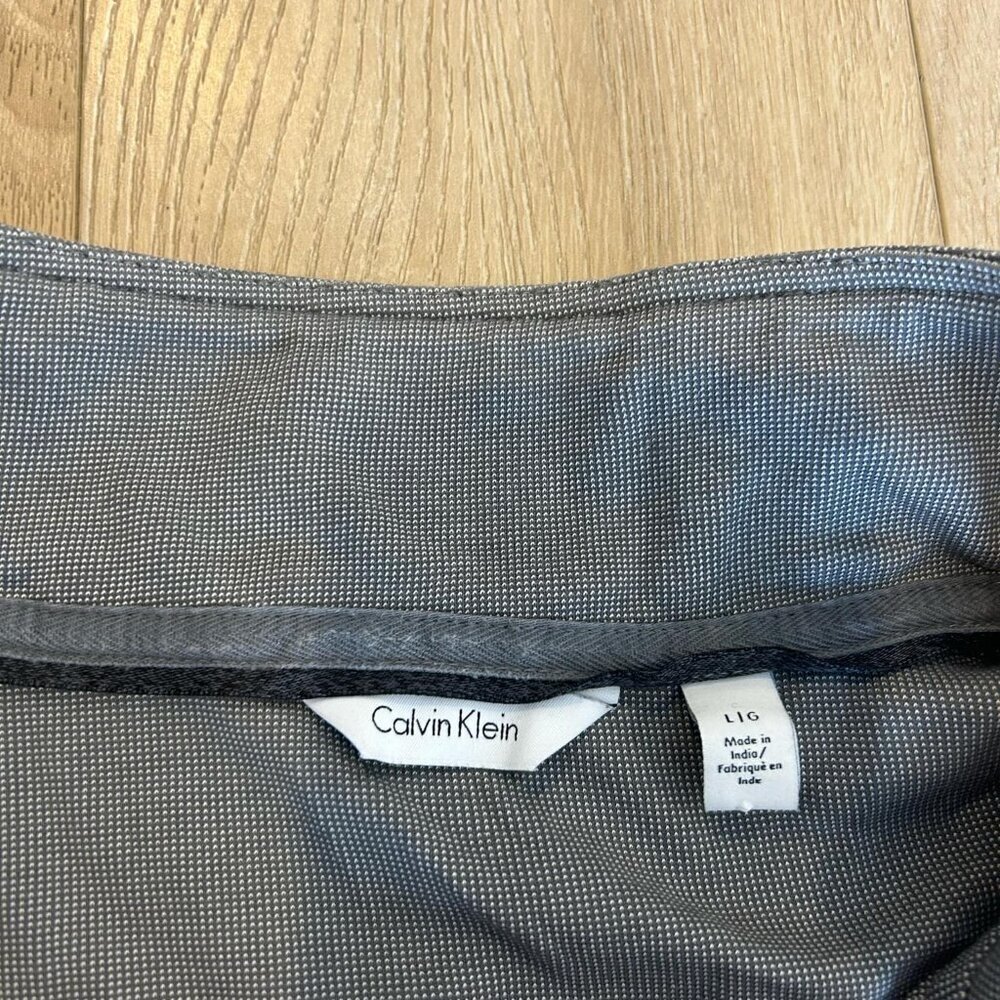 Calvin Klein Long Sleeve Pullover - L - Picture 2 of 4